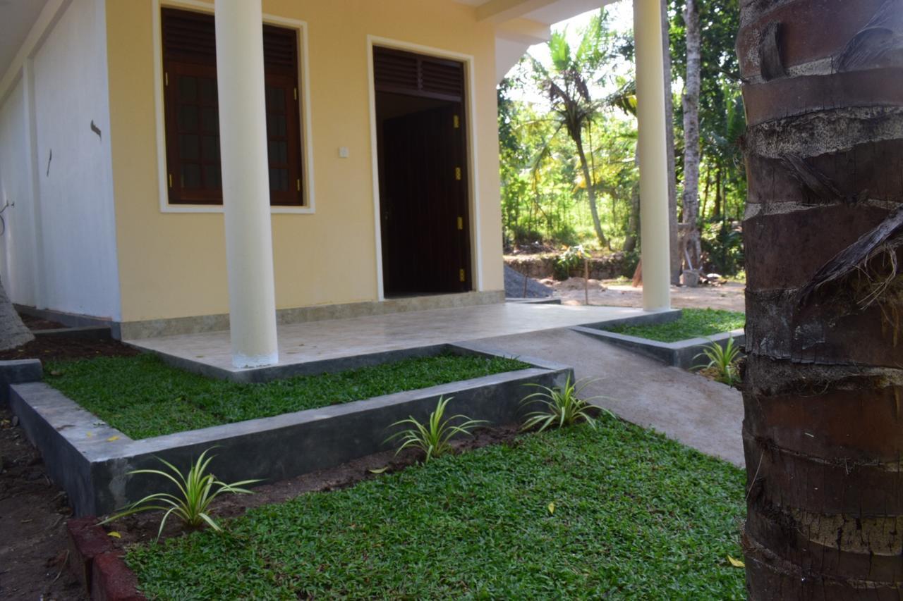 Golden Beach Rest Tangalle Exterior foto